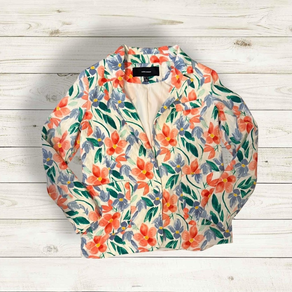 Vero Moda Floral Blazer – Size 4